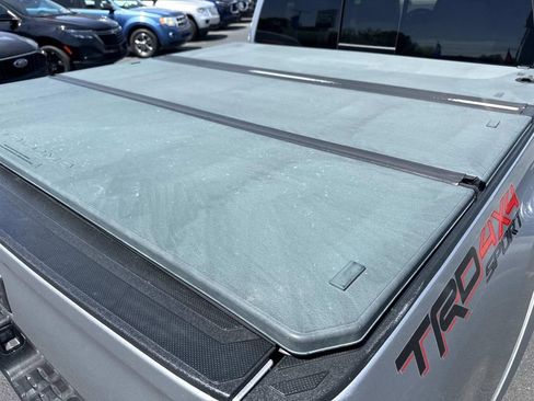 Used 2021 Toyota Tacoma TRD Sport w/ Technology Package image 9