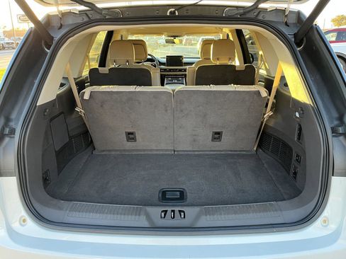 Used 2020 Lincoln Aviator Reserve w/ Equipment Group 201A image 12