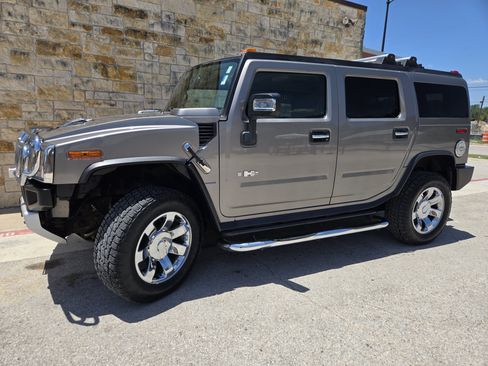 Used 2009 HUMMER H2 Luxury AWD/4WD image 2