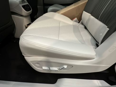 New 2026 Hyundai Ioniq 9 Calligraphy image 14