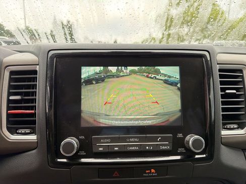 Used 2022 Nissan Frontier SV AWD/4WD image 33
