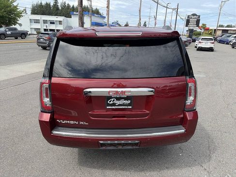 Used 2019 GMC Yukon XL Denali w/ Denali Ultimate Package AWD/4WD image 5