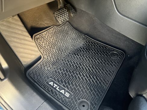 Certified 2022 Volkswagen Atlas SEL image 15