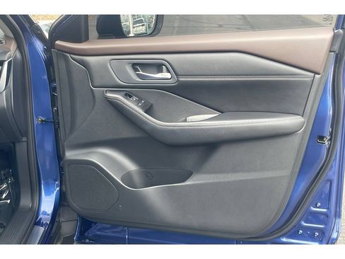 Used 2023 Nissan Rogue SL w/ SL Premium Package FWD image 21