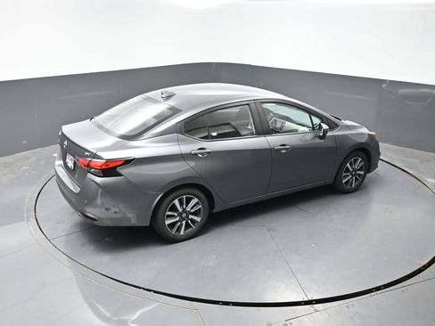 Used 2021 Nissan Versa SV FWD image 36