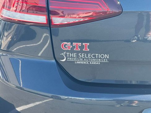 Used 2019 Volkswagen GTI SE w/ SE Experience Package image 15