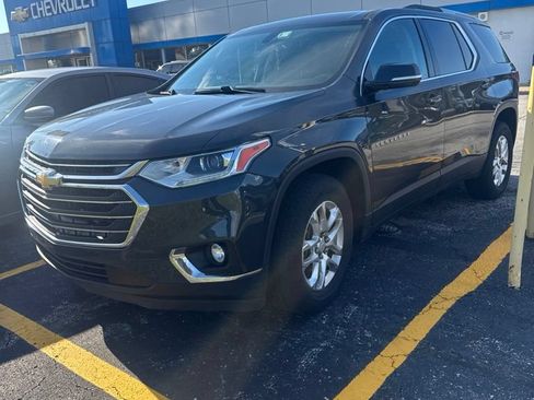 Used 2018 Chevrolet Traverse LT FWD image 1