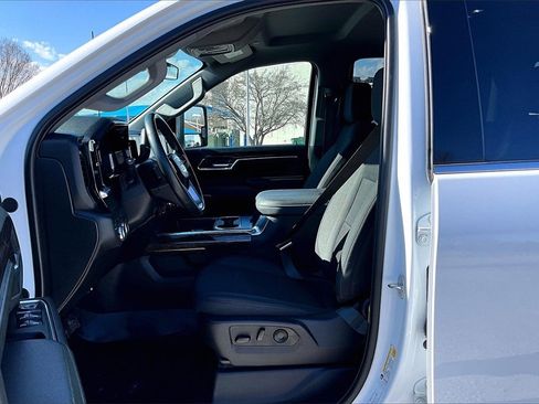 Used 2024 GMC Sierra 2500 SLE w/ SLE Convenience Package image 22