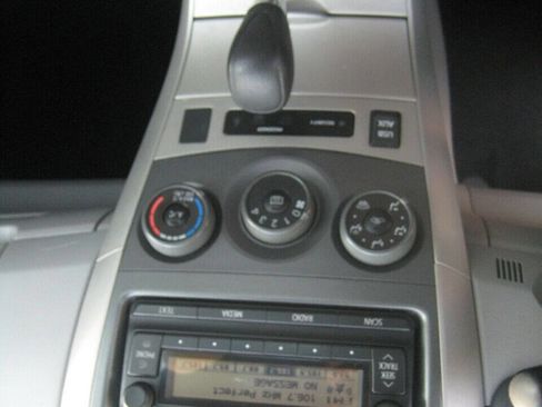 Used 2012 Toyota Corolla LE image 20