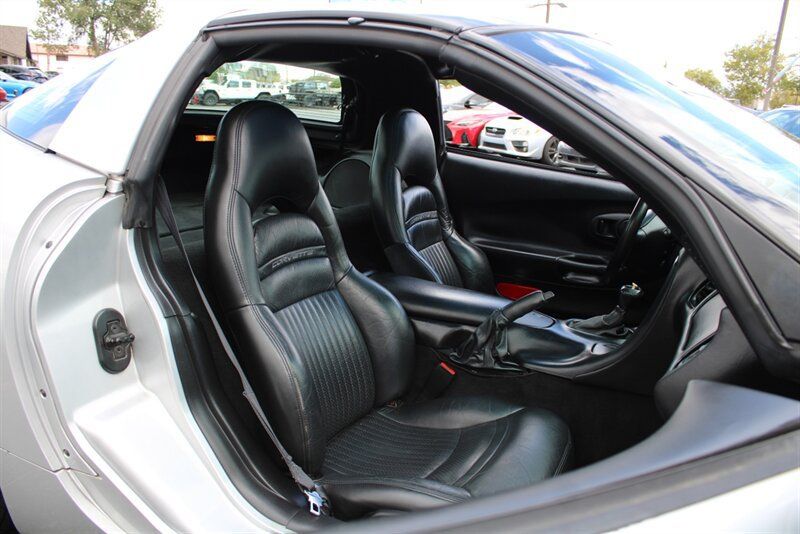 Used 1999 Chevrolet Corvette Coupe w/ Memory Pkg RWD image 20