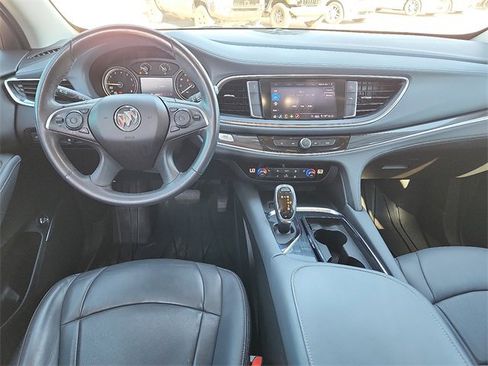 Used 2020 Buick Enclave Essence w/ LPO, Touring Package image 10