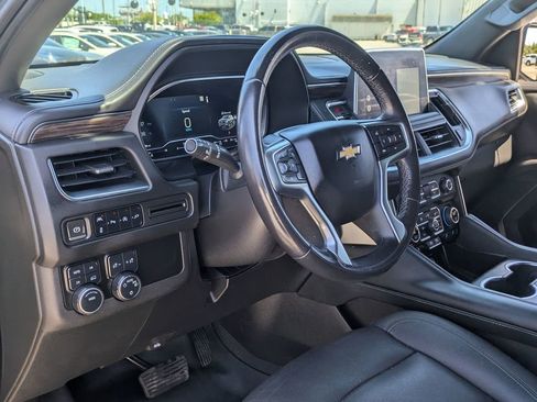 Used 2022 Chevrolet Suburban LT AWD/4WD image 31