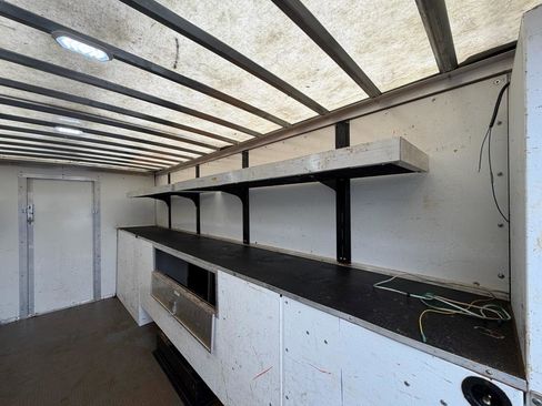 Used 2023 Ford E-450 and Econoline 450 Super Duty w/ Power Windows & Locks Group image 24