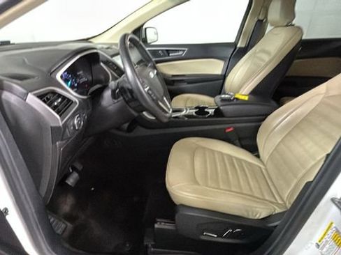 Used 2018 Ford Edge SEL w/ Equipment Group 201A AWD/4WD image 12