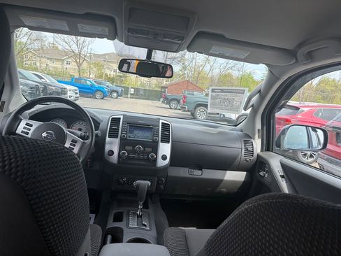 Used 2019 Nissan Frontier PRO-4X AWD/4WD image 24