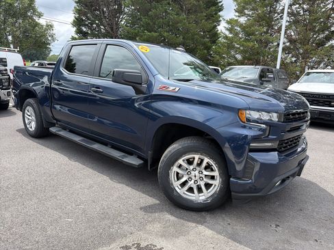 Used 2021 Chevrolet Silverado 1500 RST AWD/4WD image 2
