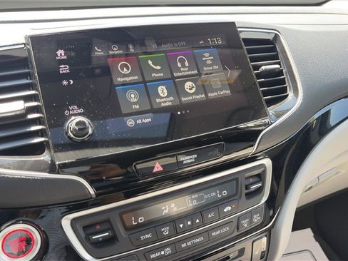 Used 2020 Honda Pilot Touring image 20