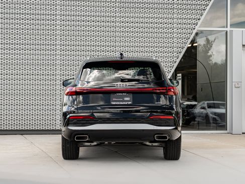 Certified 2025 Audi Q5 Premium Plus w/ Premium Plus AWD/4WD image 30