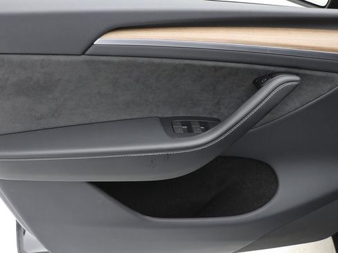 Used 2024 Tesla Model Y Long Range image 14