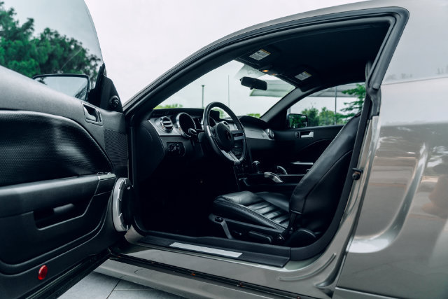 Used 2005 Ford Mustang GT RWD image 19