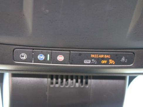 Used 2024 Chevrolet Suburban Premier image 31