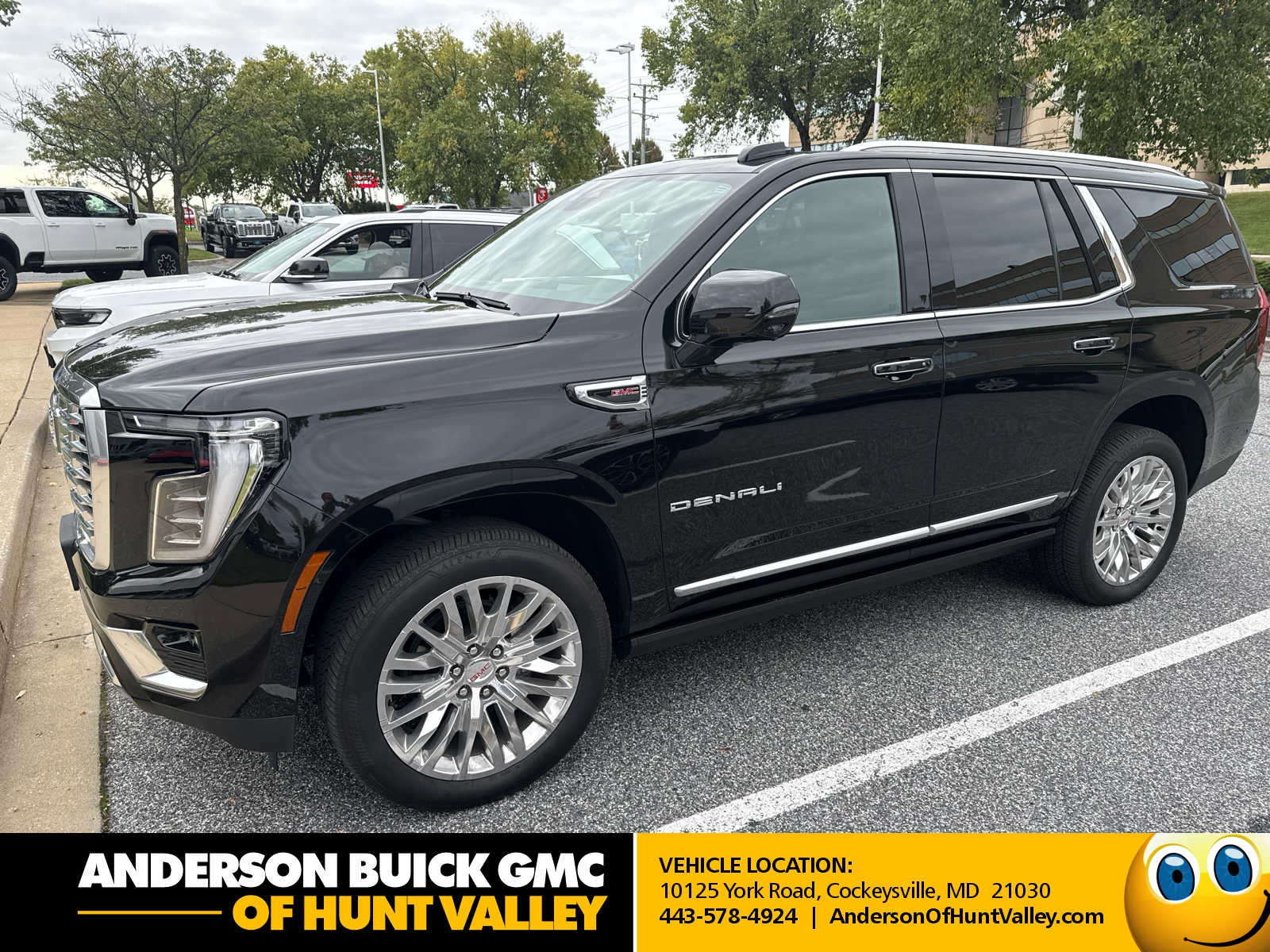 Used 2026 GMC Yukon Denali w/ Sun & Power Step Package AWD/4WD image 1