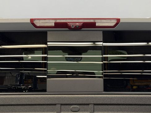 Used 2025 GMC Sierra 1500 AT4 w/ AT4 Premium Package AWD/4WD image 57