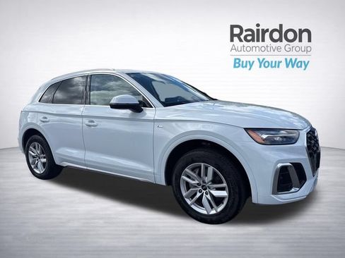 Used 2023 Audi Q5 2.0T Premium w/ Convenience Package AWD/4WD image 1