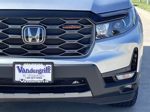 Used 2025 Honda Ridgeline TrailSport image 8