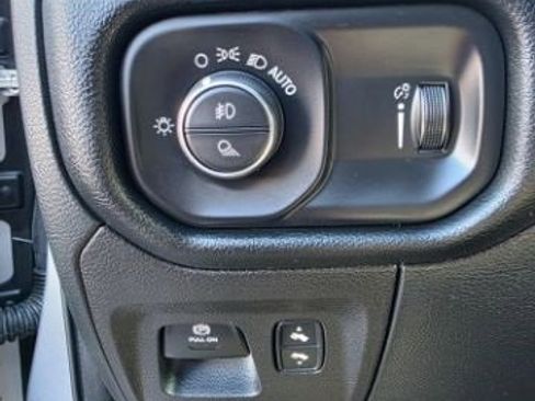 Used 2022 RAM 1500 Big Horn image 30