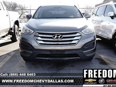 Used 2014 Hyundai Santa Fe Sport image 2