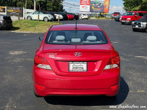 Used 2013 Hyundai Accent GLS FWD image 25
