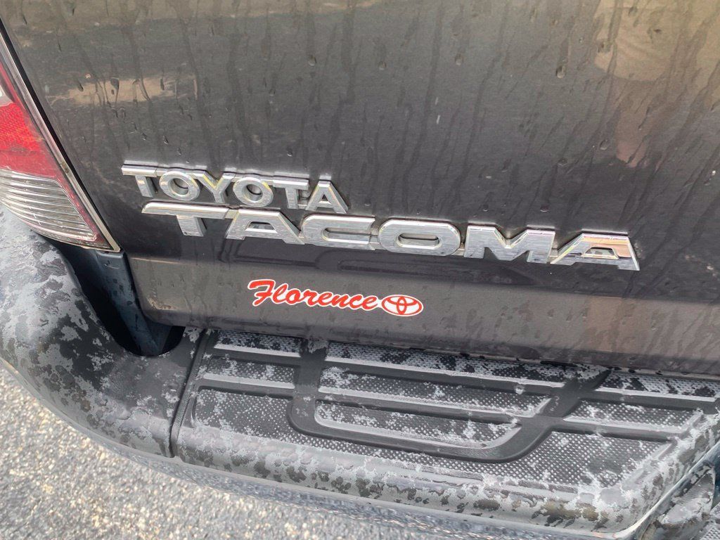 Used 2014 Toyota Tacoma 4x4 Double Cab w/ Limited Package image 14