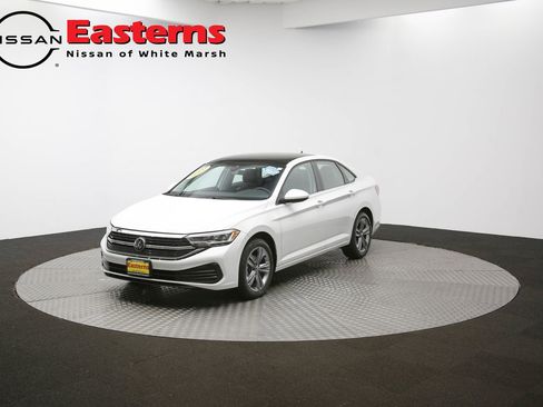Used 2023 Volkswagen Jetta SE w/ Panoramic Sunroof Package image 72