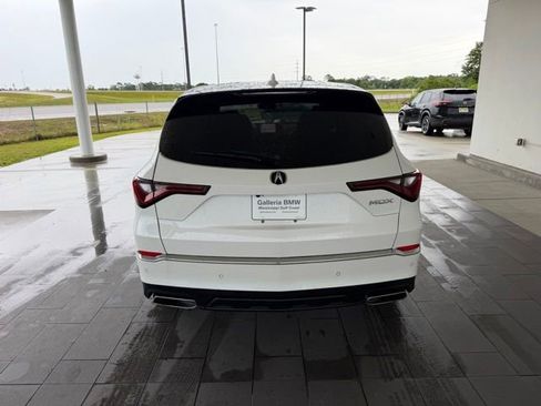 Used 2025 Acura MDX FWD w/ Technology Package image 7