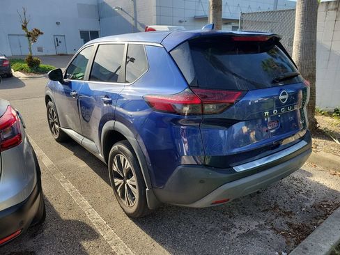 Certified 2023 Nissan Rogue SV FWD image 4