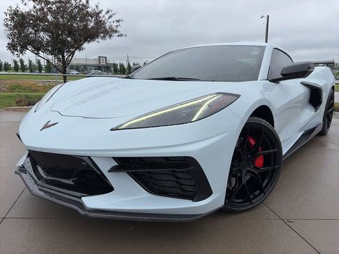 Used 2021 Chevrolet Corvette Stingray Preferred Cpe w/ Z51 Performance Package RWD image 4