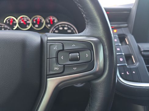 Used 2022 Chevrolet Suburban LS image 23
