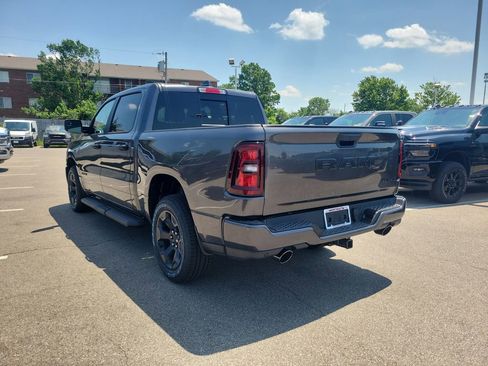 New 2026 RAM 1500 Express AWD/4WD image 3