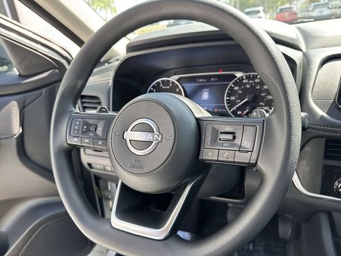 Used 2024 Nissan Rogue S AWD/4WD image 54