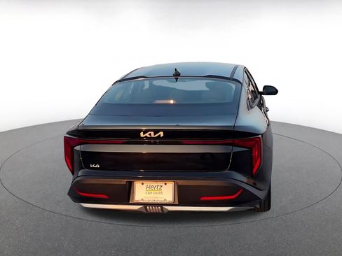 Used 2025 Kia K4 LXS image 15