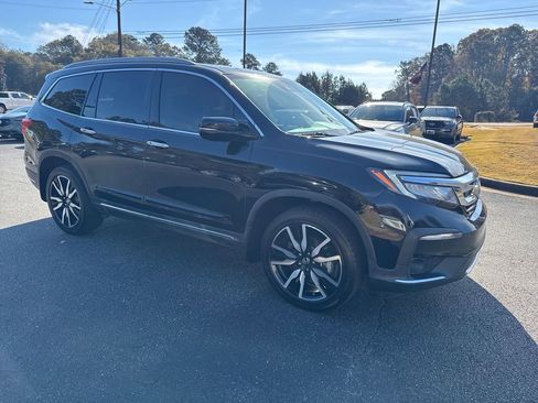 Used 2021 Honda Pilot Touring image 9