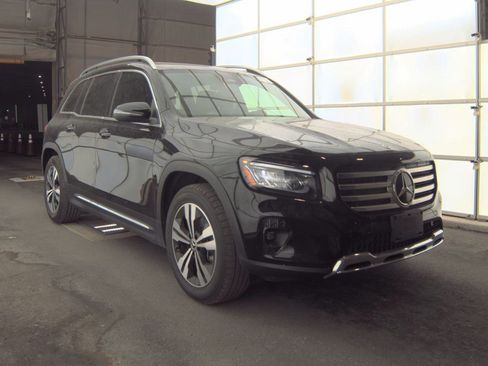 Used 2025 Mercedes-Benz GLB 250 image 6