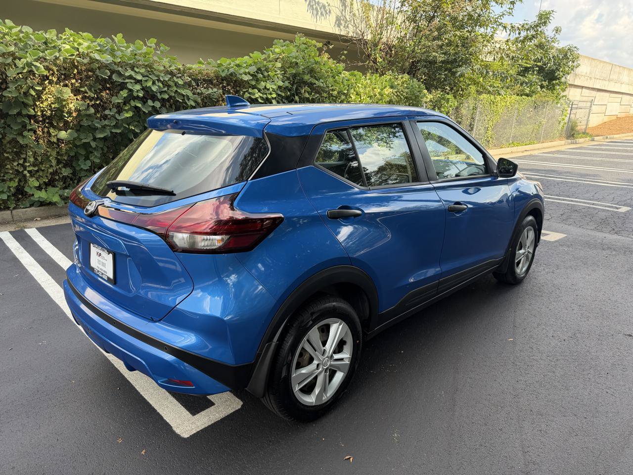 Used 2024 Nissan Kicks S FWD image 5
