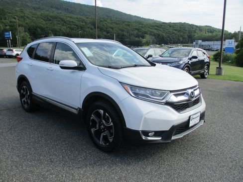 Certified 2019 Honda CR-V Touring image 3
