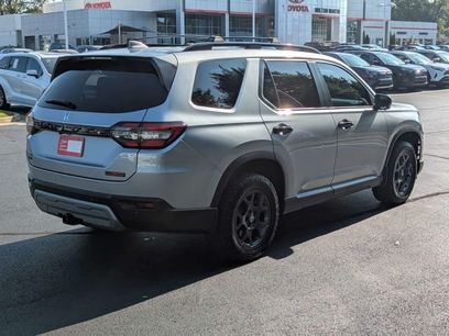 Used 2025 Honda Pilot TrailSport