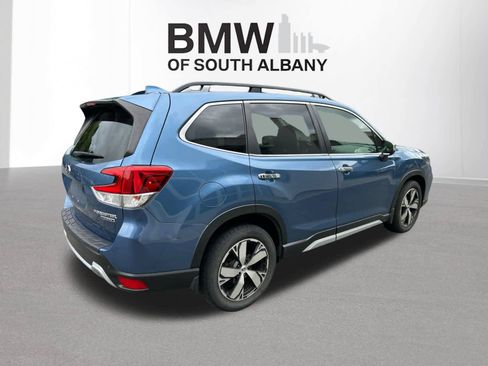 Used 2019 Subaru Forester Touring AWD/4WD image 5