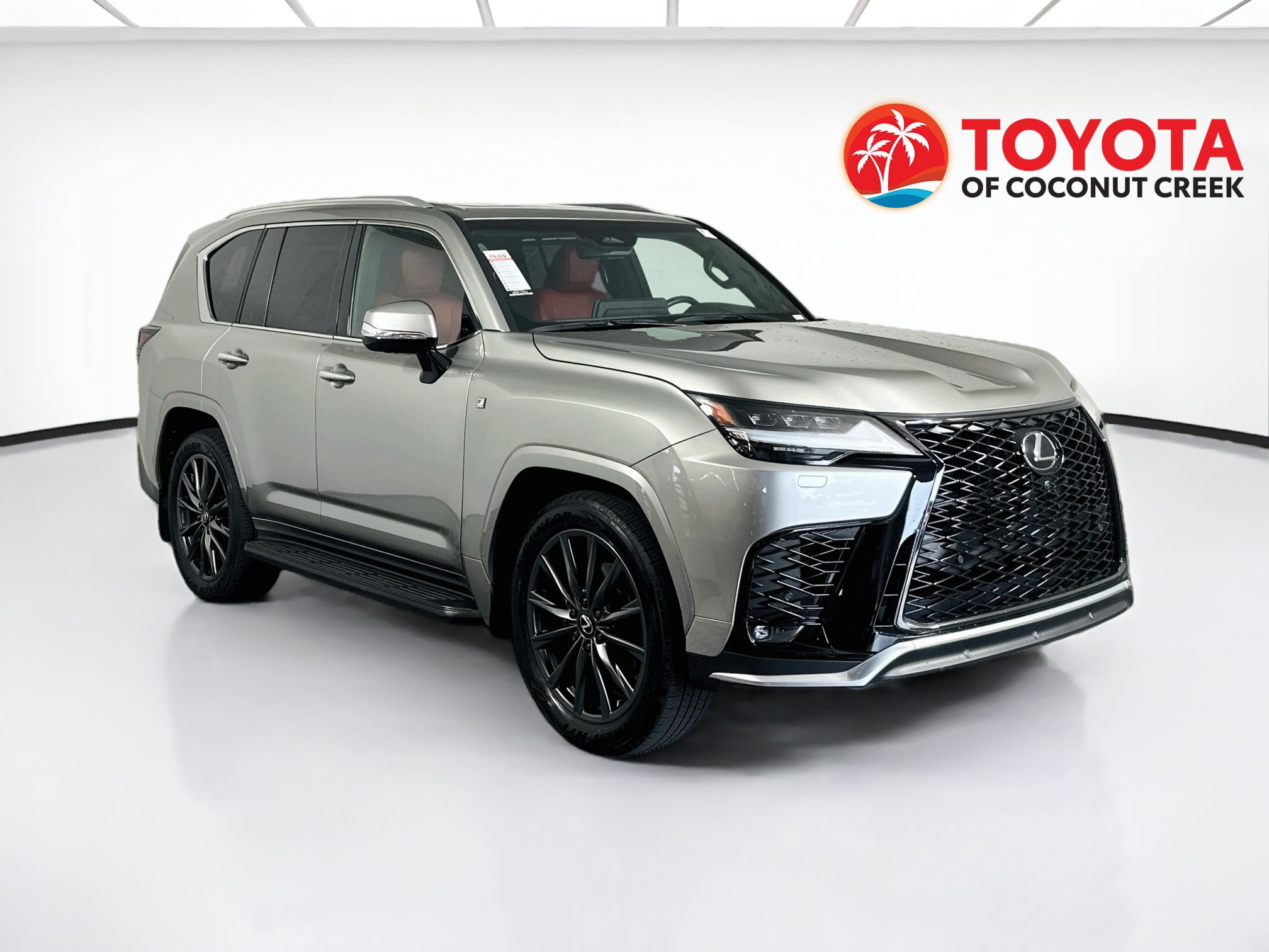 Used 2025 Lexus LX 600 F Sport w/ Accessory Package (Z1) AWD/4WD image 1