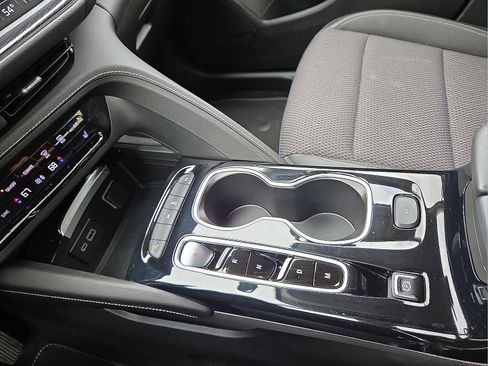 Used 2023 Buick Envision Preferred image 25