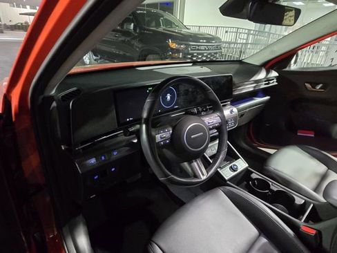 Used 2024 Hyundai Kona Limited image 5
